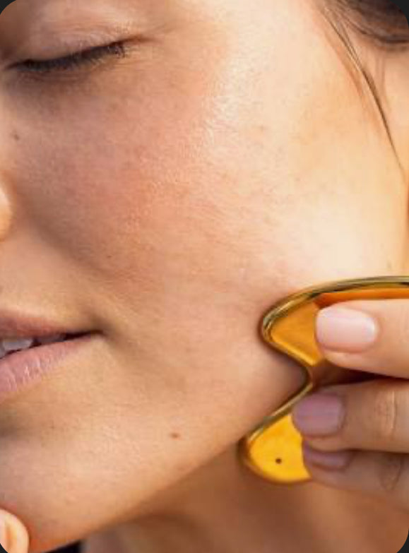 Mizfit Essentials™ Kansa Gua Sha – Rejuvenating Face Massage Tool - Mizfit Essentials